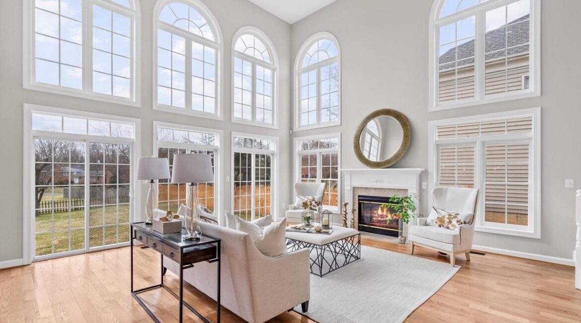 BA brick brick-front colonial